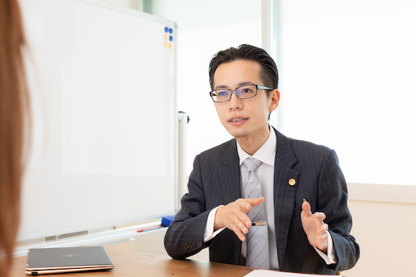 ご家族からの依頼が、早期釈放への唯一の道